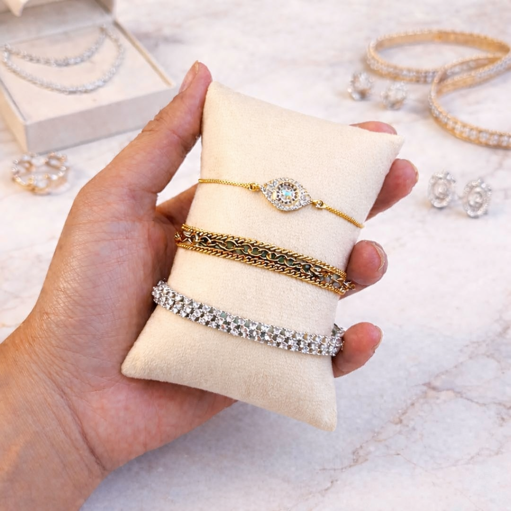 Velvet Watch Display Pillow (TBT)