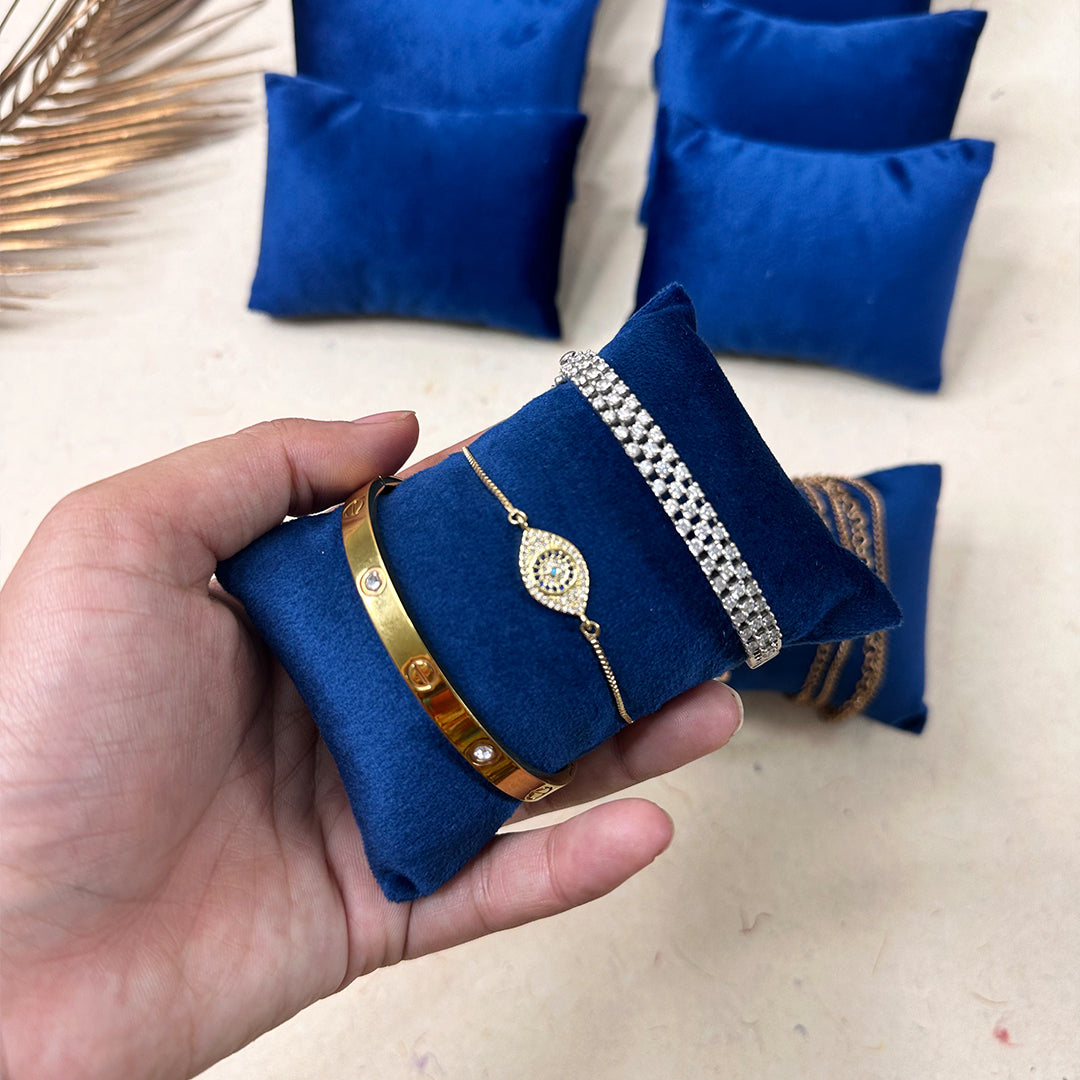 Velvet Display Pillow for Watch & Bracelet