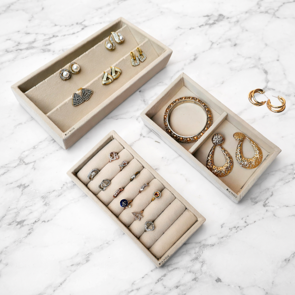 mini jewellery tray set with ring earring and 2 grid organiser.