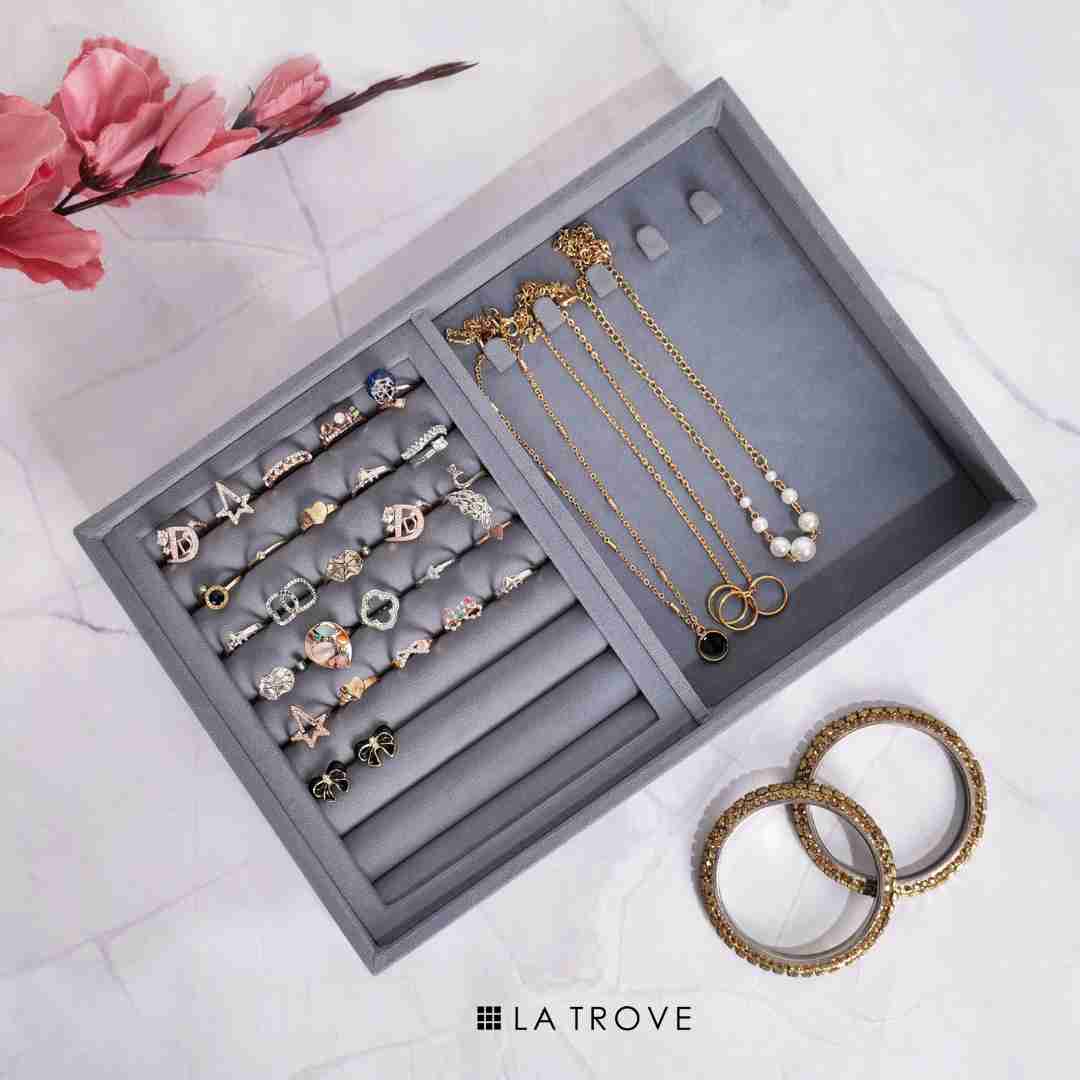 Luxury Rings & Chains Jewellery Tray