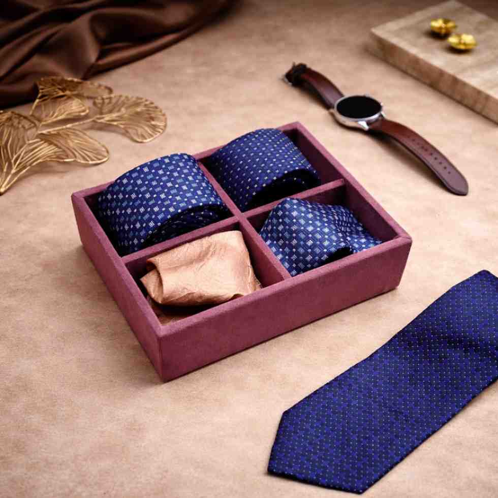 4 Slot Tie & Pocket Square Tray