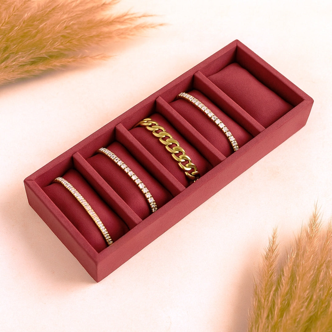 Stackable Bracelet & Bangle Tray – Minimal Velvet Design.