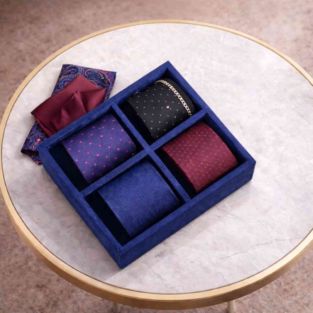 4 Slot Tie & Pocket Square Tray