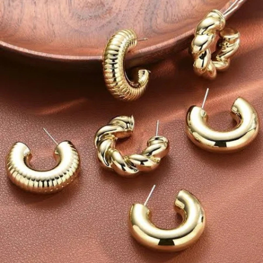 La Trove Golden Hoop Earrings Set – 3 Styles in One.