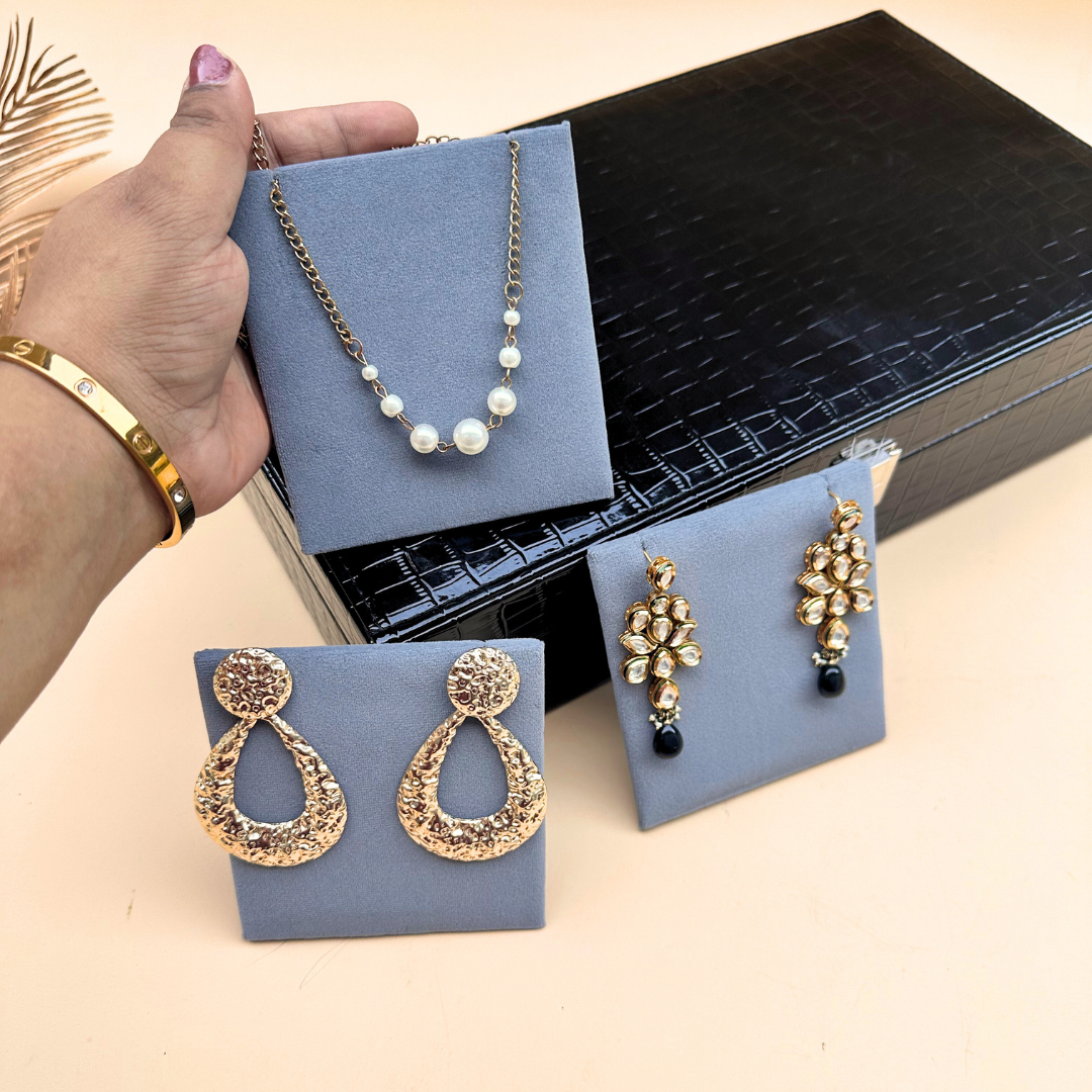 Necklace & Earrings Holder