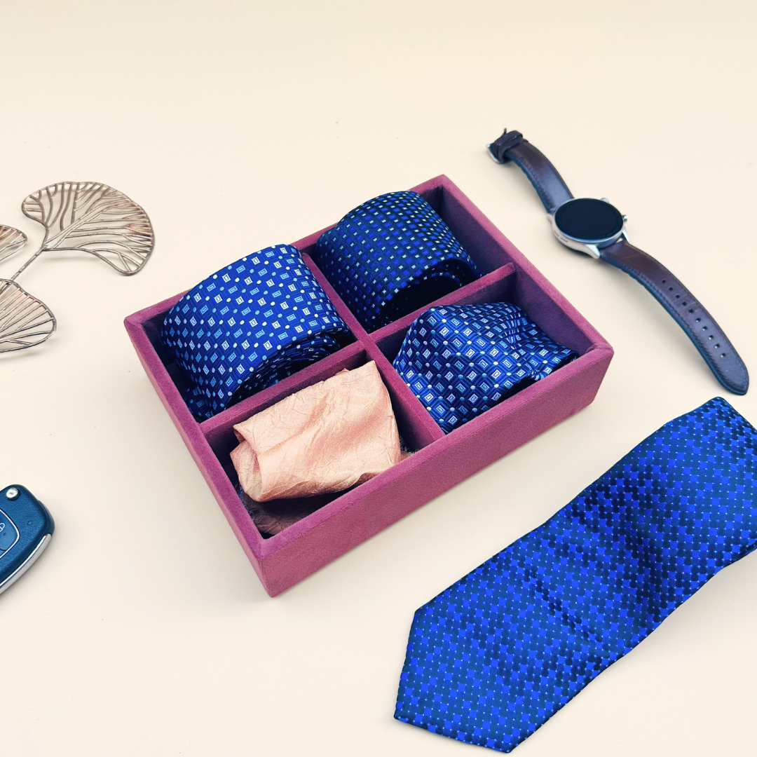 4 Slot Tie & Pocket Square Tray