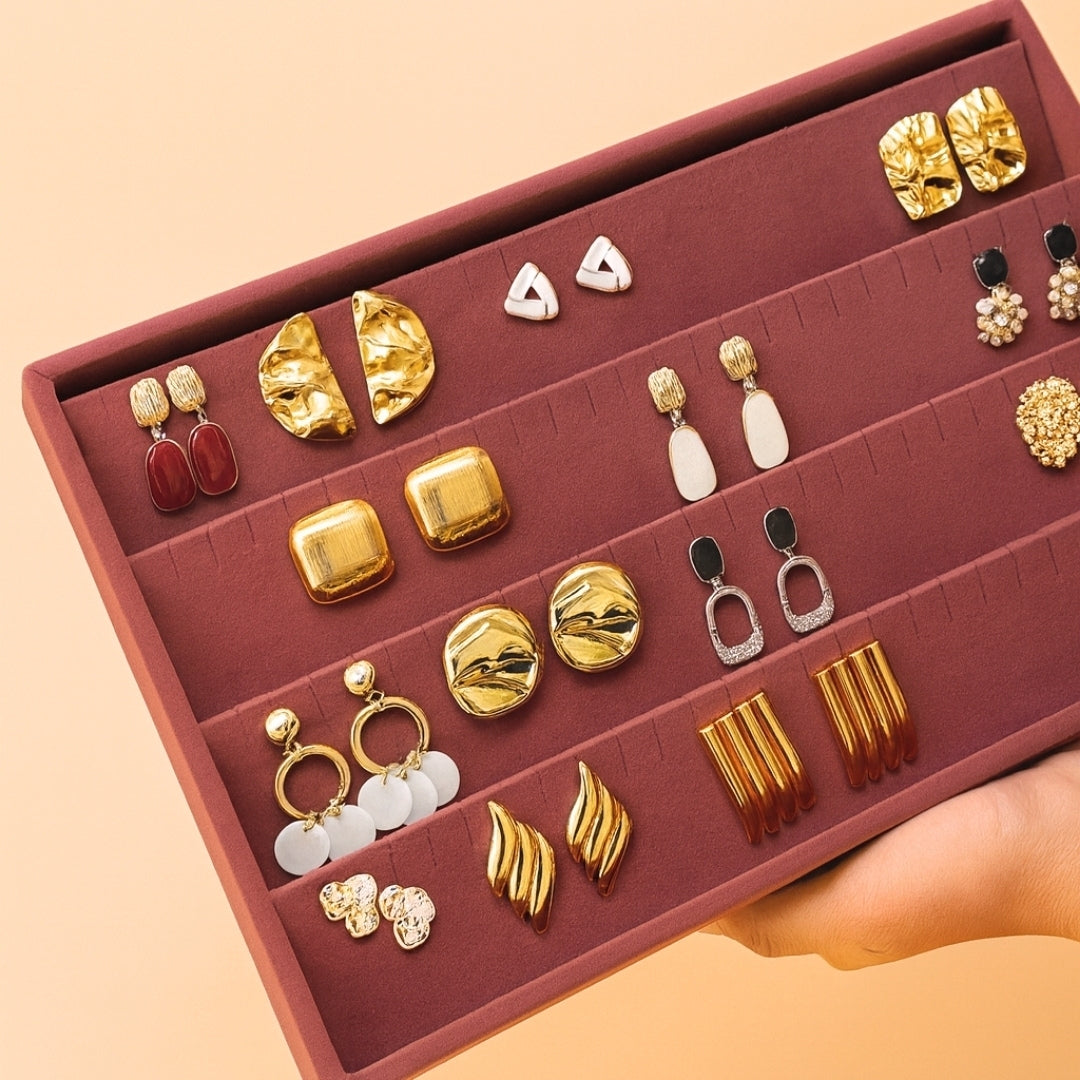 Dark Pink Earring Tray for Organizing Earrings, Studs & Accessories.