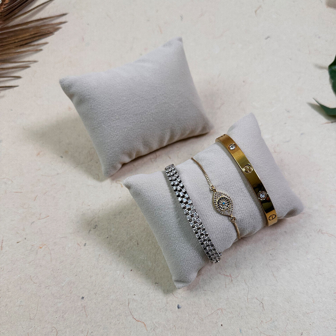 Velvet Display Pillow for Watch & Bracelet