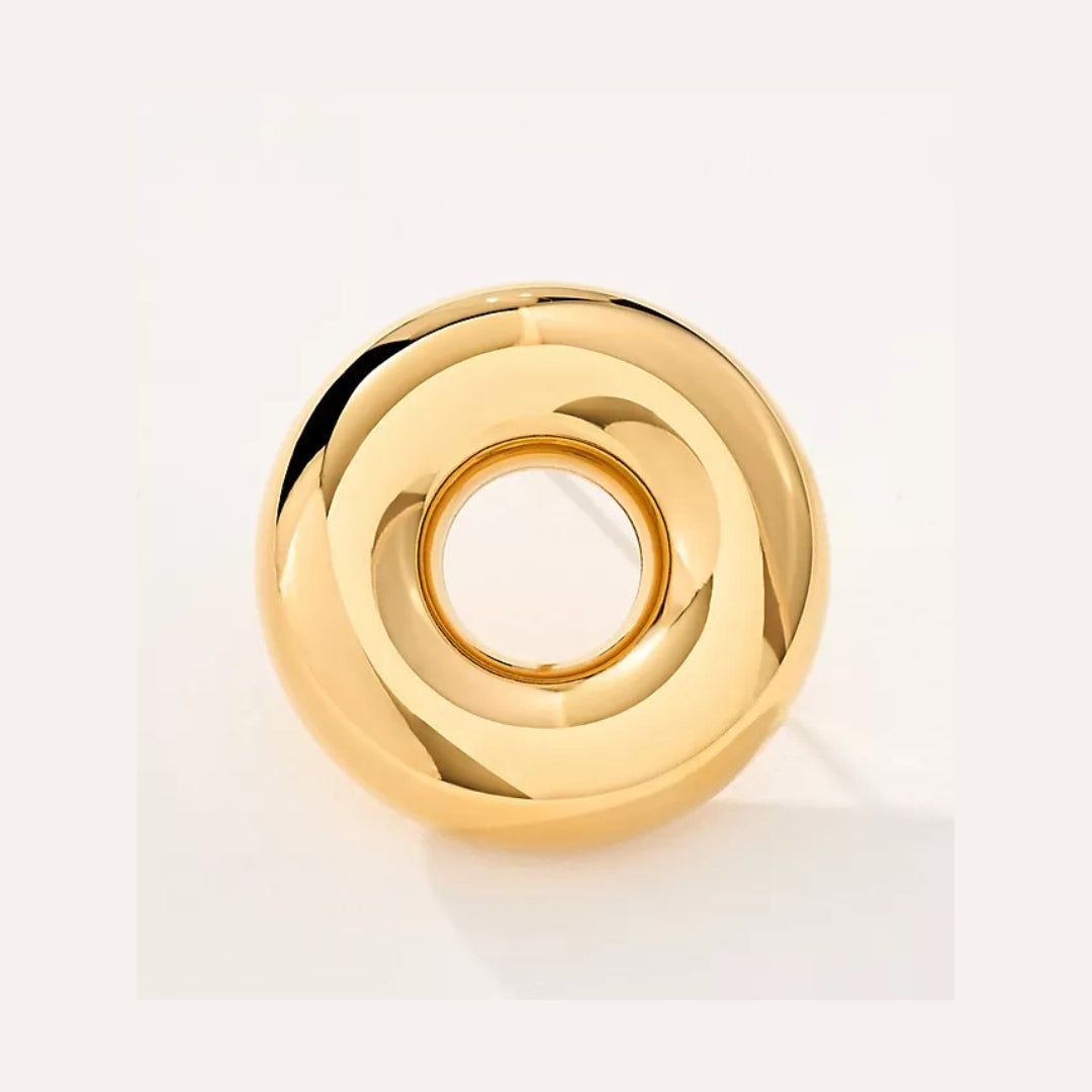 Stylish golden stud earrings daily wear & party wear.