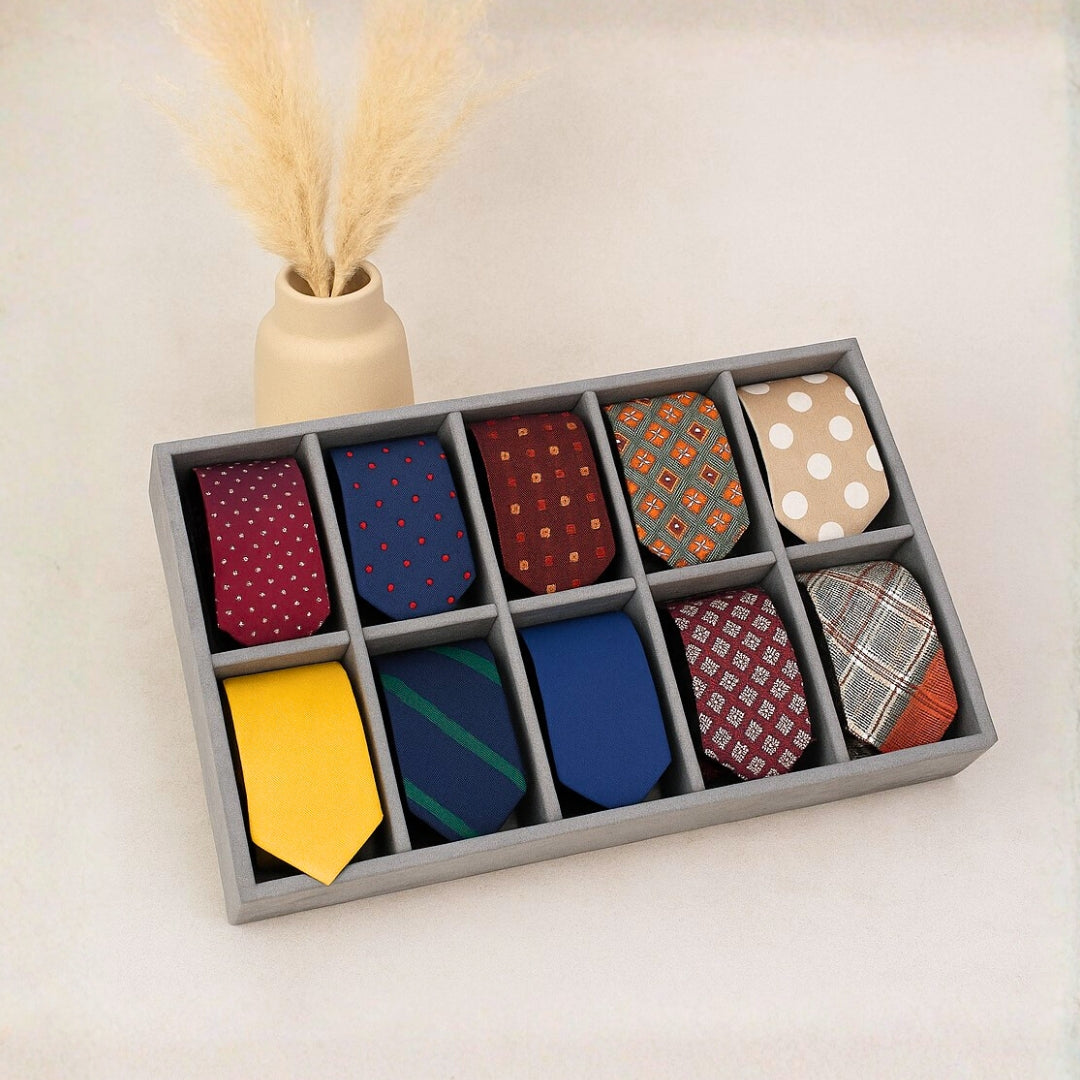 La Trove 10 Slot Tie and Pocket Square Organiser Tray in Grey – Premium Velvet Storage Box.