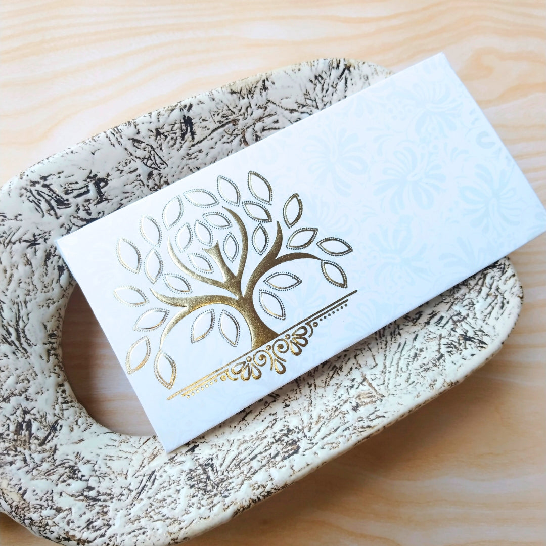 Luxurious Golden Print Gift Envelopes – La Trove.