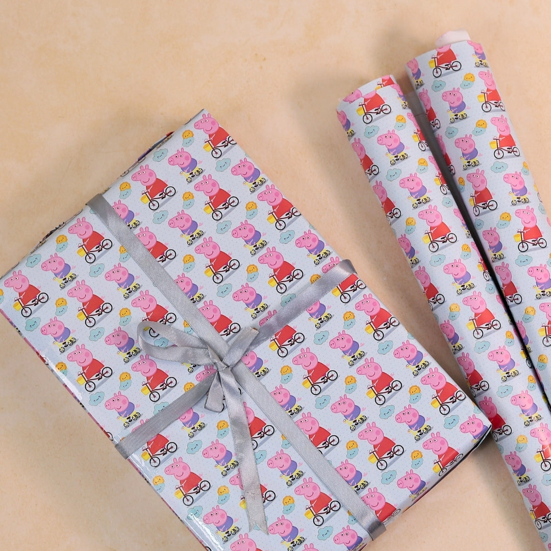 Peppa Pig kids gift wrapping paper sheets.
