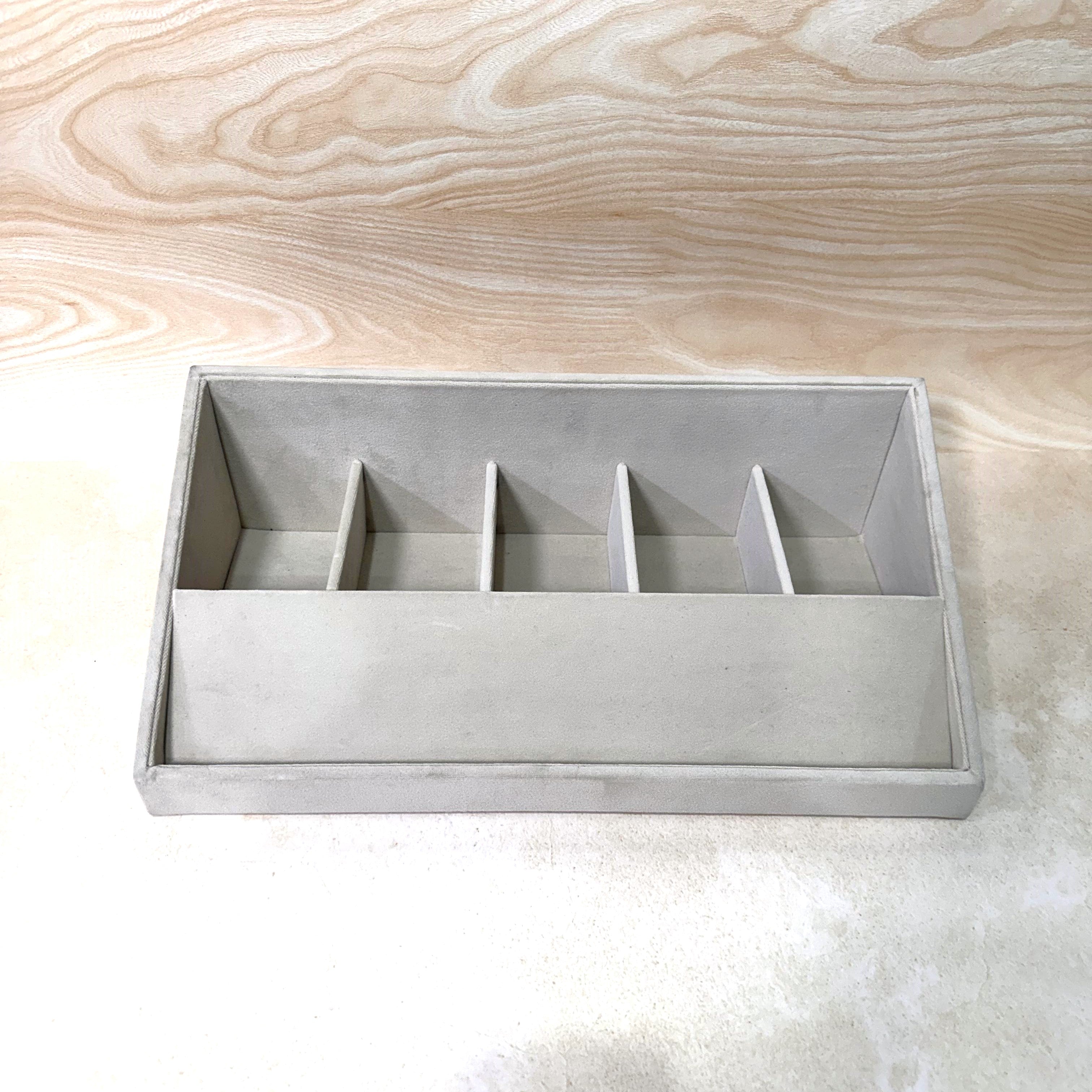 5 Slot Velvet Belt Tray – Premium Leatherette Organizer by La Trove.