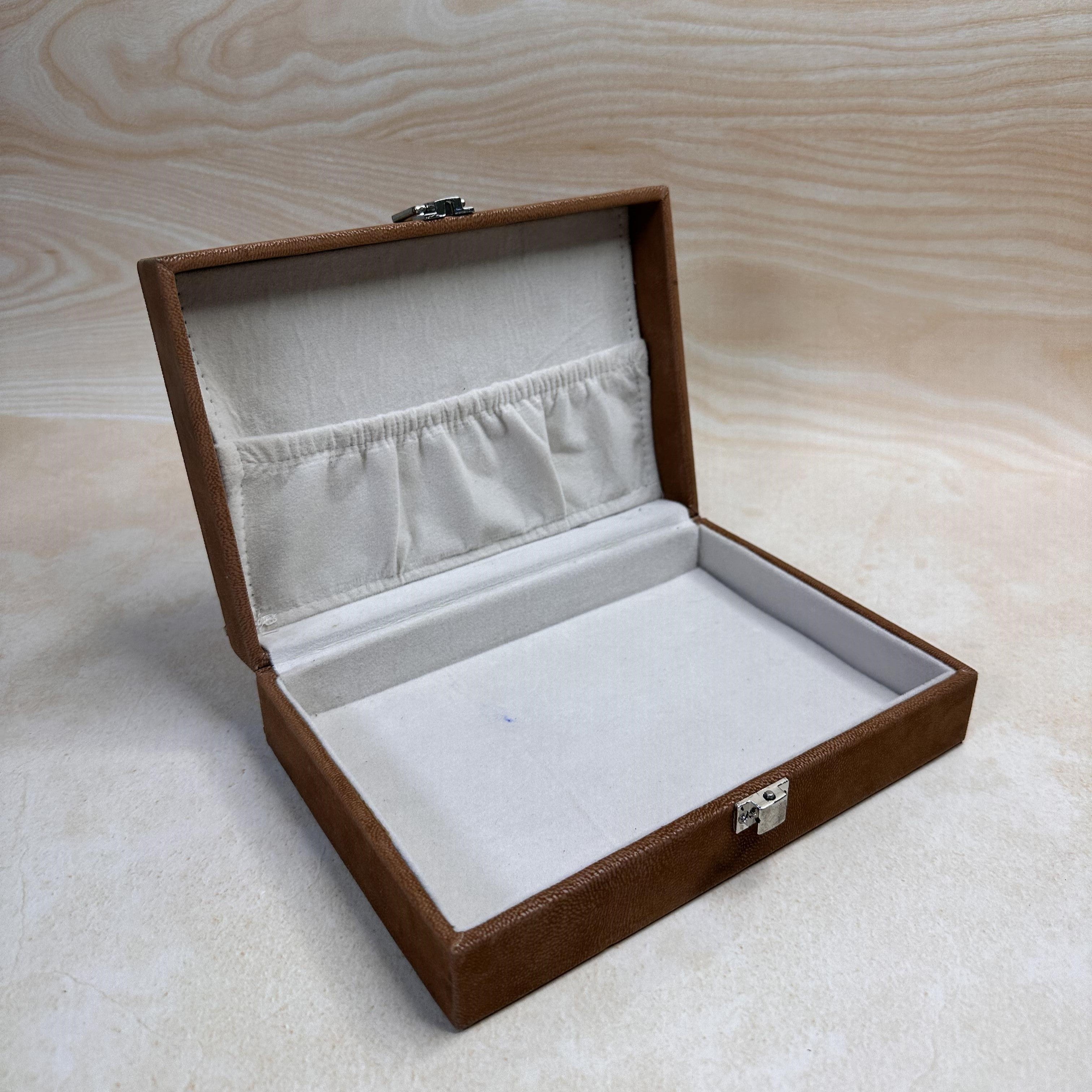 Minimalist & Versatile Organiser Box