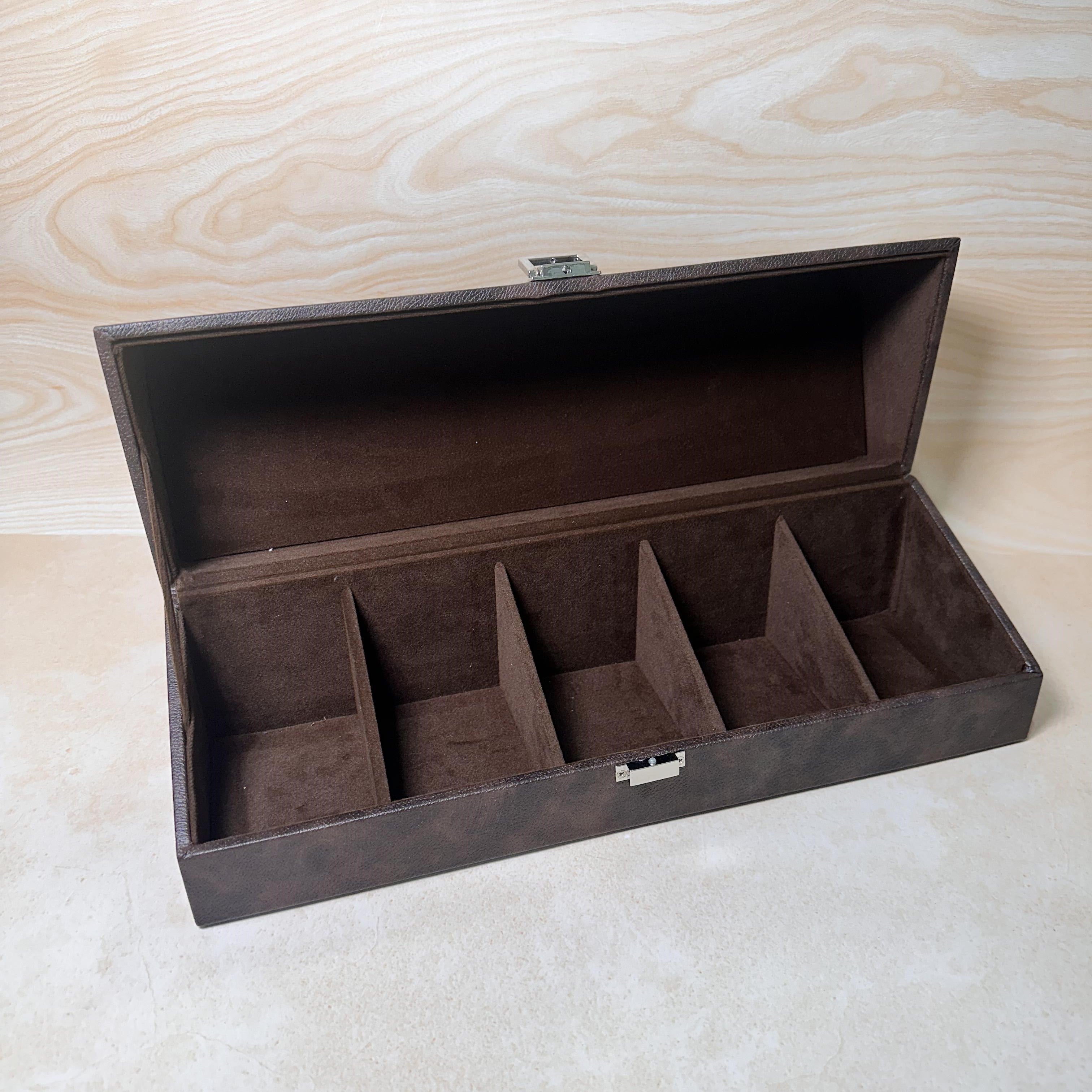 5 Slot Belt Box