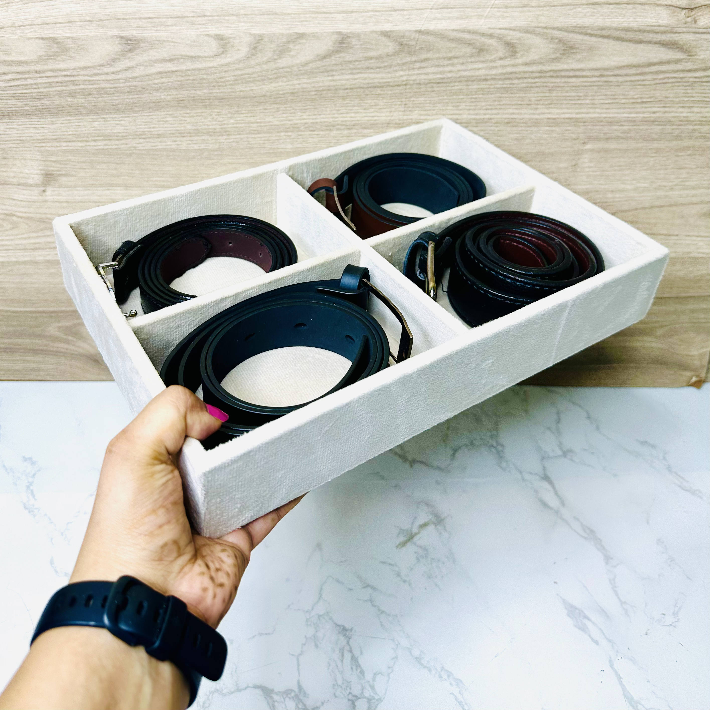 4 Slot Velvet Belt Tray