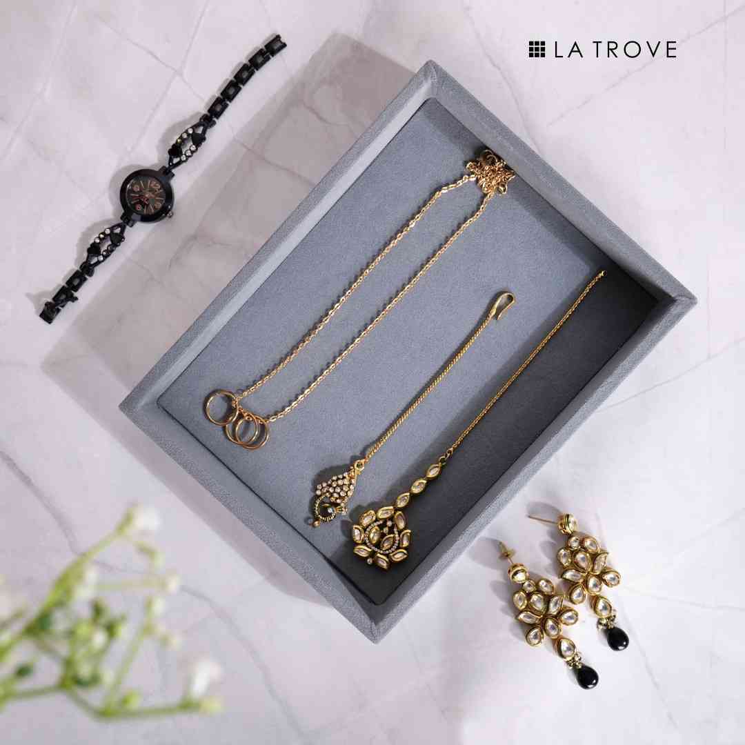 Grey velvet luxury plain jewellery tray for premium necklace, bracelet and jewellery storage by La Trove