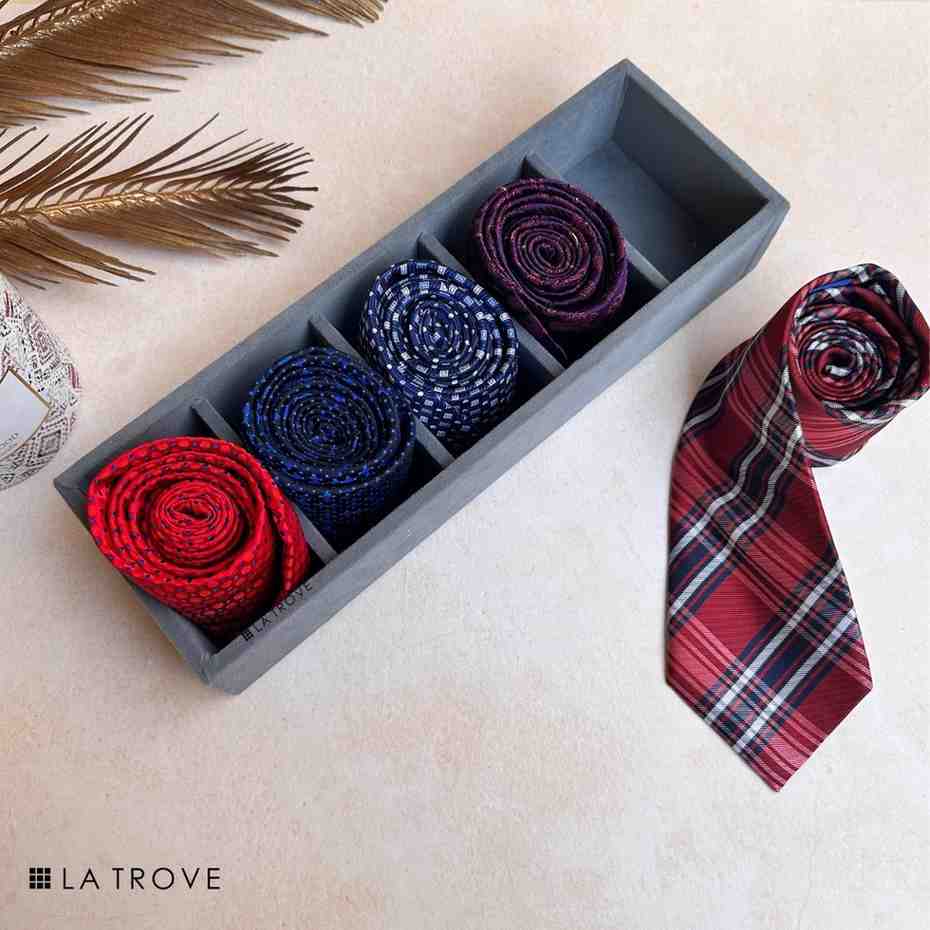 5 Slot Tie & Pocket Square Tray (Sleek)