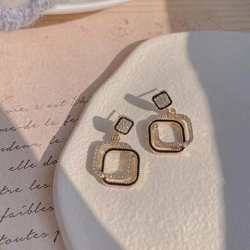 Stone Square Earrings by La Trove – Minimal Elegant Daily Studs.
