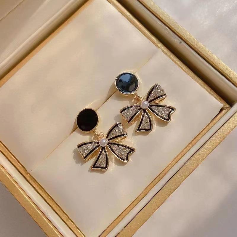 Beautiful Bow Earrings