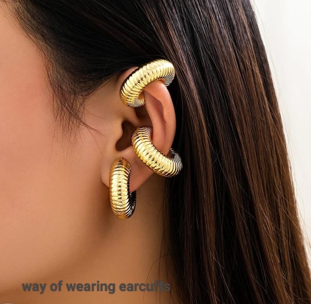 Stylish Gold Ear Cuff Jewelry – La Trove.